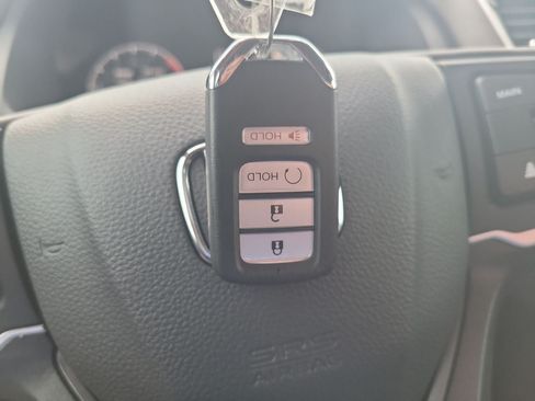 Used 2025 Honda Ridgeline Sport image 28