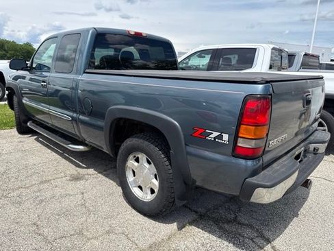 Used 2007 GMC Sierra 1500 SLE w/ Extended Cab Value Package AWD/4WD image 3