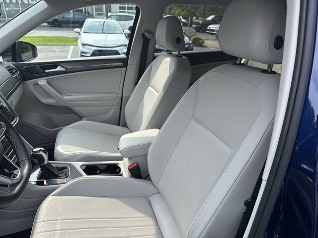 Used 2023 Volkswagen Tiguan SE FWD image 15