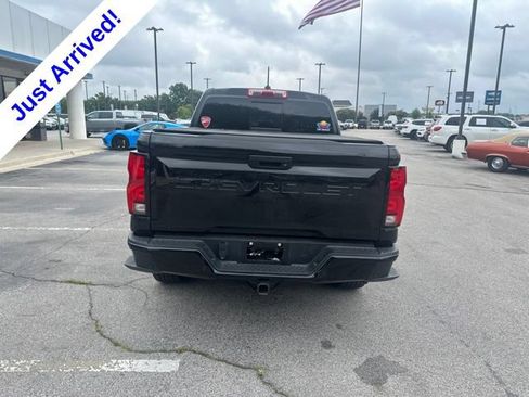 Used 2023 Chevrolet Colorado Z71 w/ Z71 Convenience Package 2 AWD/4WD image 5