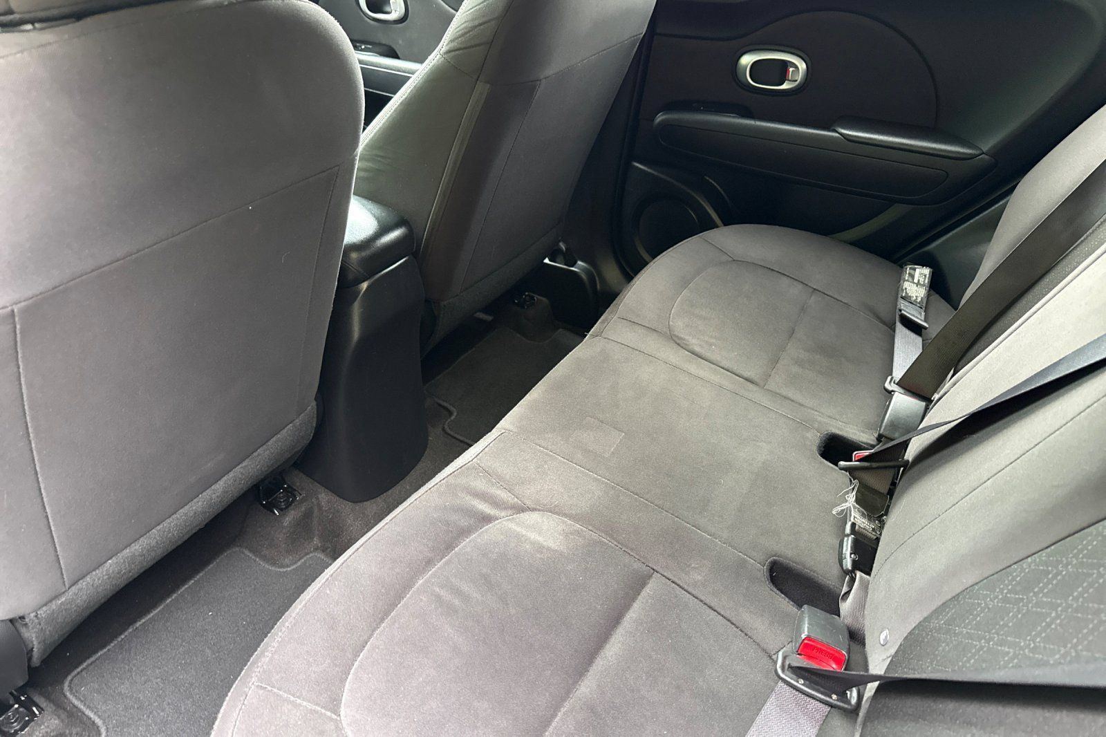 Used 2015 Kia Soul FWD image 12