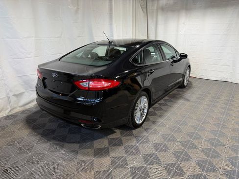 Used 2014 Ford Fusion SE w/ Equipment Group 202A FWD image 6