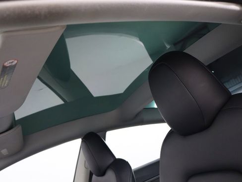 Used 2023 Tesla Model 3 Performance image 22