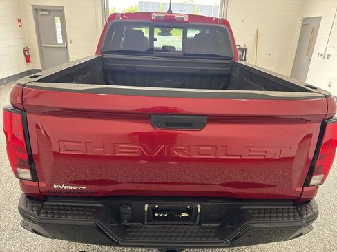 Used 2024 Chevrolet Colorado Trail Boss w/ Advanced Trailering Package AWD/4WD image 4
