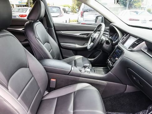 Used 2019 INFINITI QX50 Pure FWD image 18