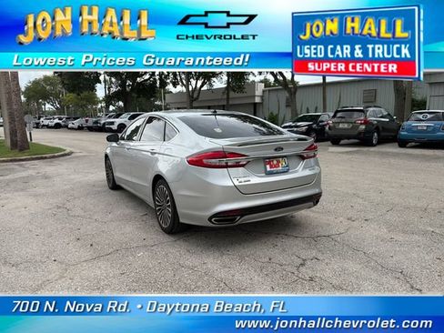 Used 2017 Ford Fusion Titanium FWD image 8