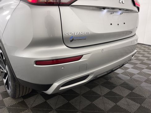 Used 2024 Mitsubishi Outlander SE image 6