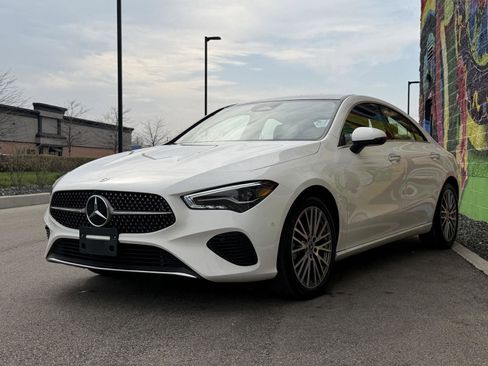 Used 2025 Mercedes-Benz CLA 250 4MATIC image 11