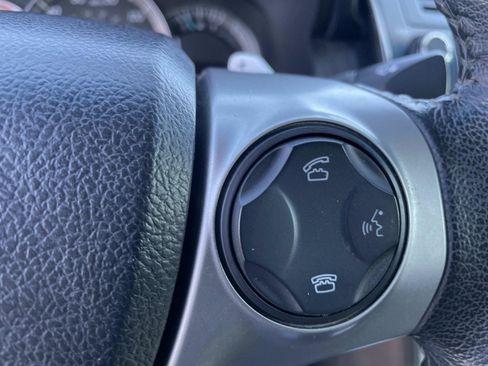 Used 2012 Toyota Camry SE image 18