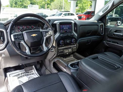 Used 2021 Chevrolet Silverado 1500 LTZ AWD/4WD image 17