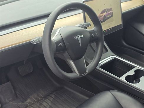 Used 2022 Tesla Model 3 Long Range image 9
