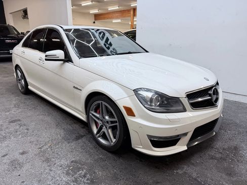 Used 2013 Mercedes-Benz C 63 AMG Sedan w/ AMG Development Pkg image 2