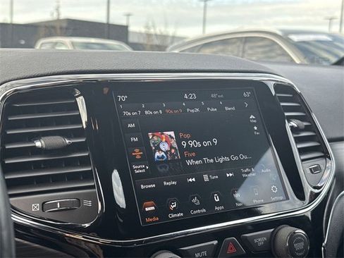 Used 2020 Jeep Grand Cherokee Limited image 16