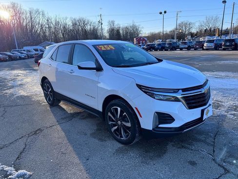 Used 2022 Chevrolet Equinox LT image 4