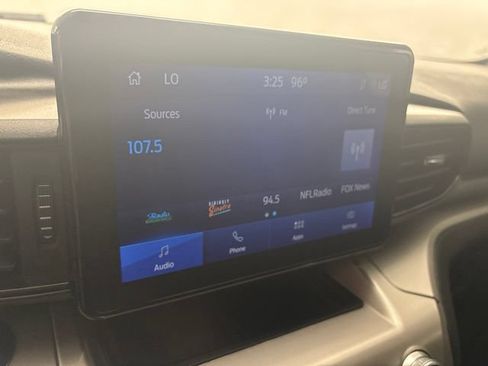 Used 2022 Ford Explorer XLT RWD image 23