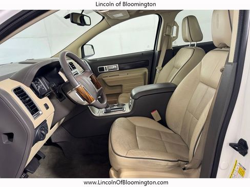 Used 2010 Lincoln MKX AWD image 10