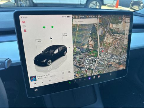 Used 2023 Tesla Model 3 Standard Range image 5