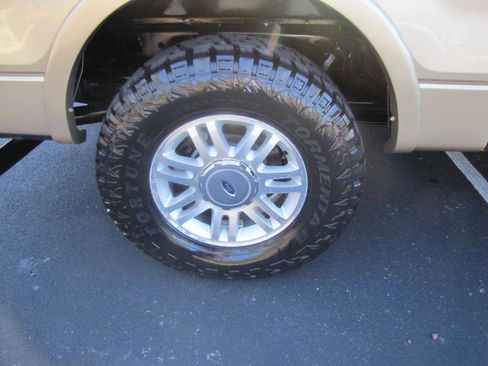 Used 2014 Ford F150 Lariat w/ Equipment Group 501A Mid image 28