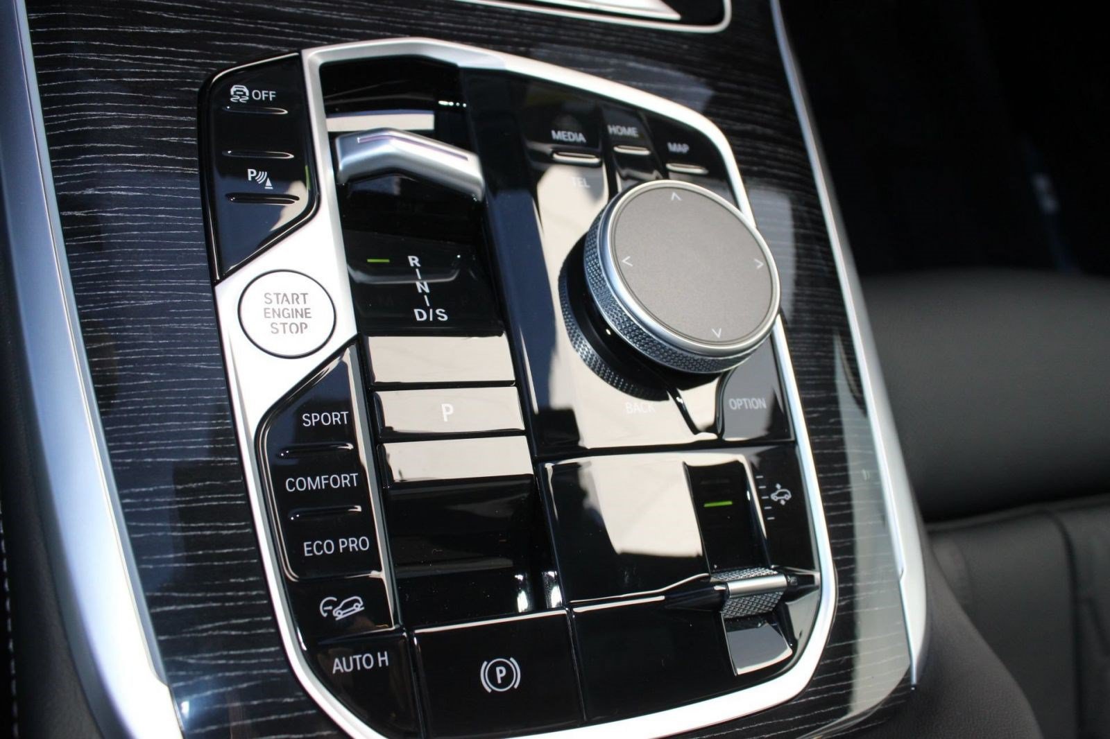Used 2026 BMW X7 xDrive40i AWD/4WD image 17