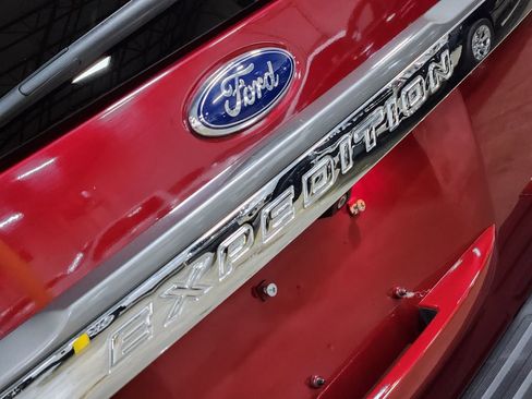 Used 2015 Ford Expedition Limited w/ Equipment Group 301A image 26