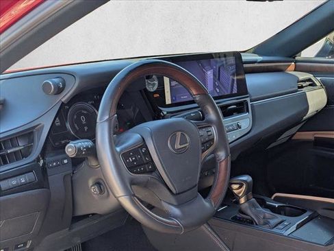 Used 2023 Lexus ES 300h Ultra Luxury w/ Accessory Package (Z2) FWD image 10
