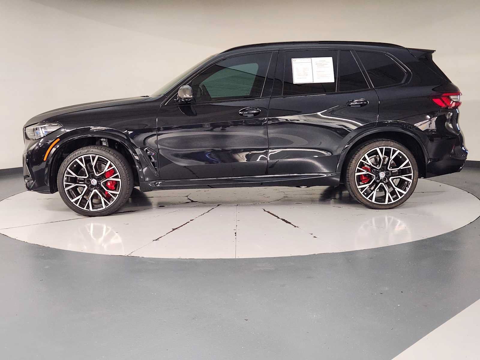 Used 2023 BMW X5 M w/ Competition Package AWD/4WD image 5