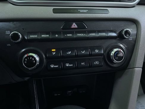 Used 2021 Kia Sportage LX image 23