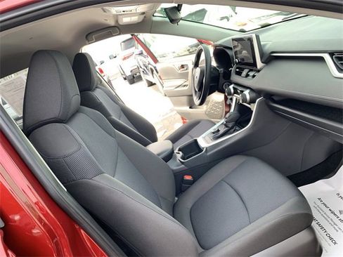 Used 2025 Toyota RAV4 LE image 14