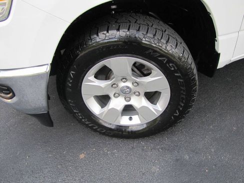 Used 2023 RAM 1500 Big Horn AWD/4WD image 33