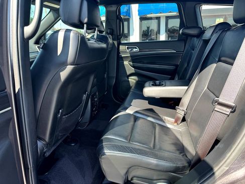 Used 2019 Jeep Grand Cherokee Limited image 14