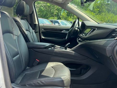 Used 2020 Buick Enclave Avenir w/ Avenir Technology Package image 13