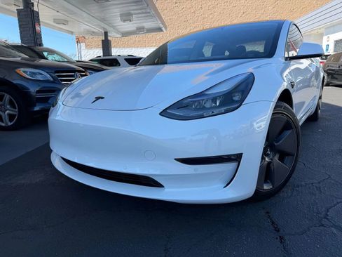 Used 2021 Tesla Model 3 Long Range image 3