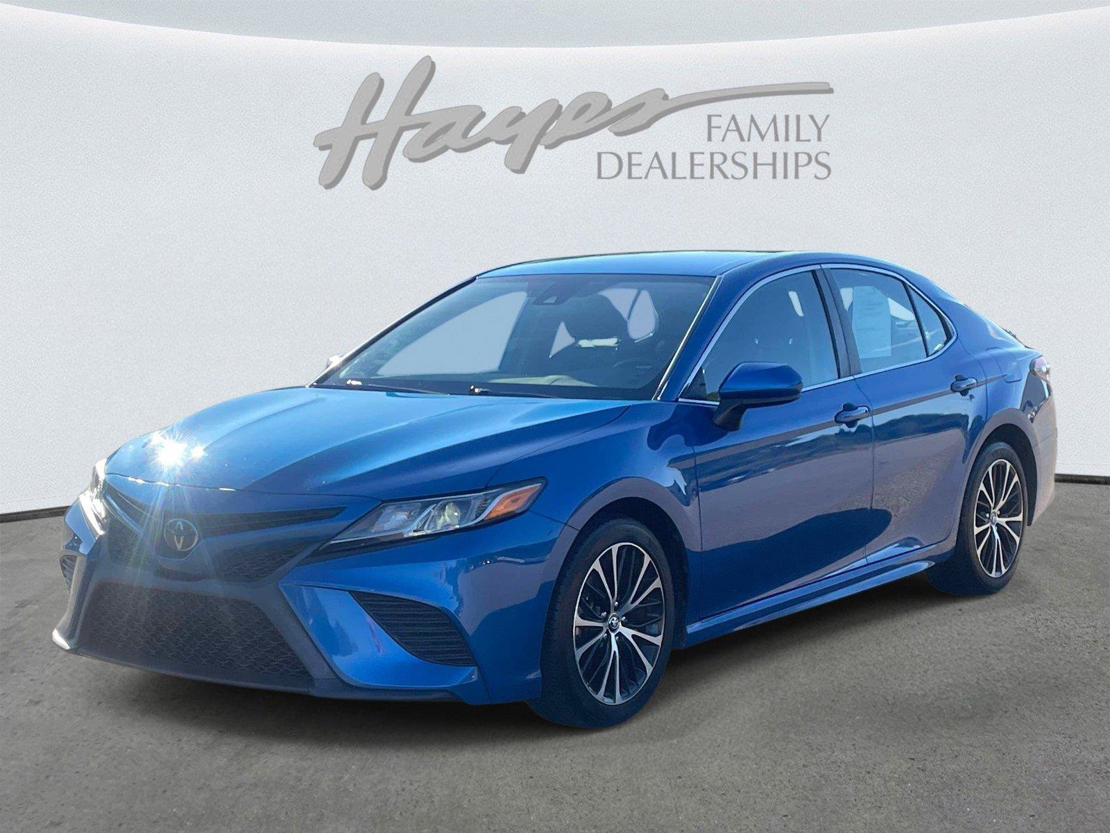 Used 2019 Toyota Camry SE FWD image 7