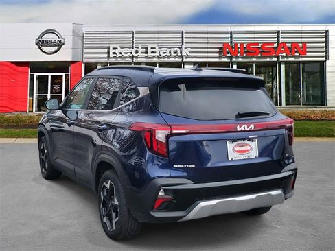 Used 2024 Kia Seltos EX image 5