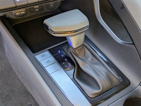 Used 2024 Hyundai Elantra SEL image 19