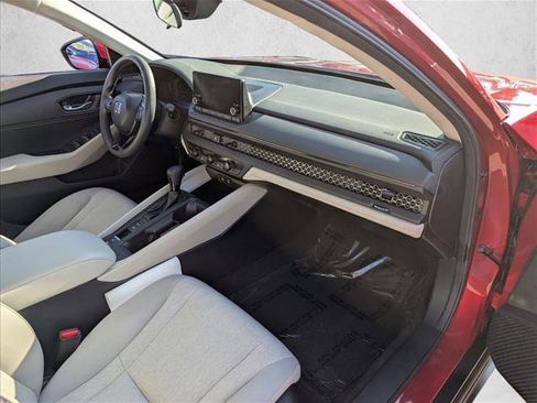 Used 2024 Honda Accord LX image 18