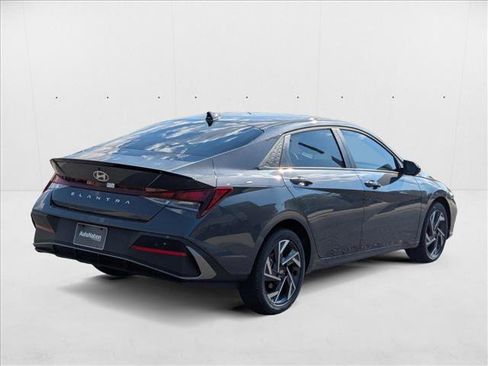 New 2025 Hyundai Elantra Sport image 2