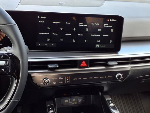 New 2026 Kia Sorento EX w/ EX Premium Package FWD image 16
