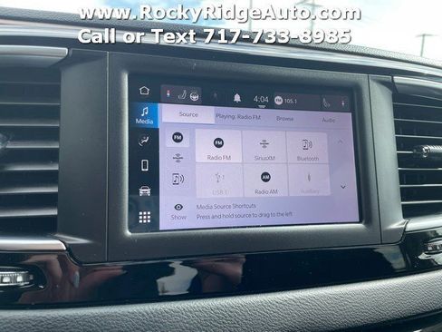 Used 2023 Chrysler Voyager LX image 23