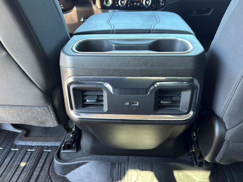 Used 2024 GMC Sierra 1500 Elevation image 24