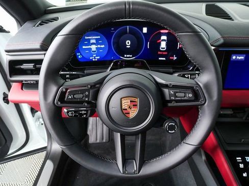 New 2026 Porsche Macan 4 Electric image 9