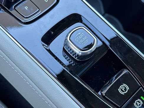 New 2026 Volvo XC90 T8 Ultra image 21