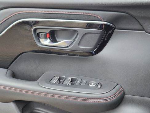 Certified 2025 Acura ADX A-Spec image 24