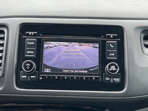 Used 2019 Honda HR-V LX image 24