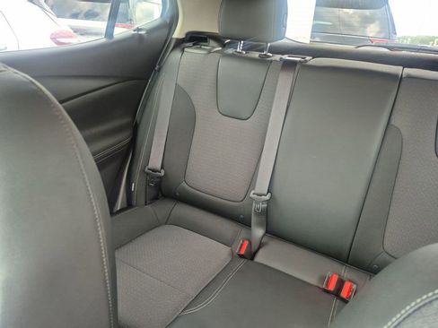 Used 2023 Buick Encore GX Preferred w/ Cold Weather Comfort Package FWD image 11