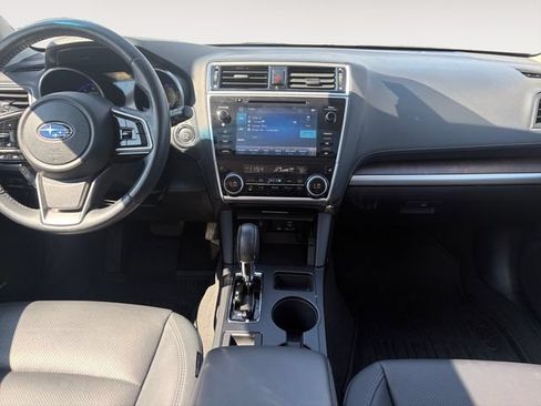 Used 2019 Subaru Outback 2.5i Limited AWD/4WD image 11