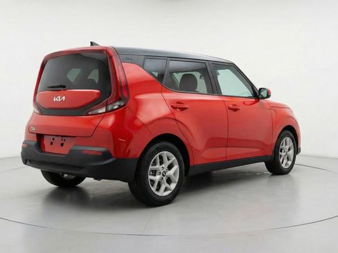 Used 2025 Kia Soul LX w/ LX Technology Package image 9