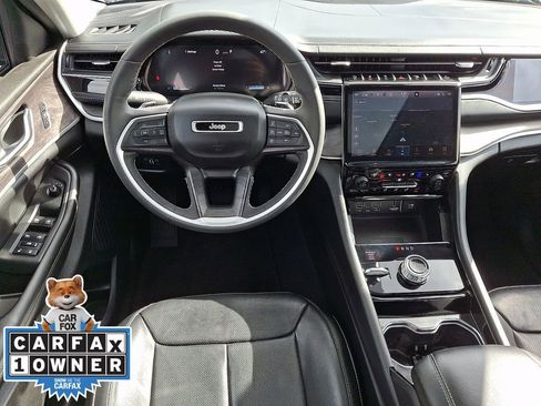 Used 2023 Jeep Grand Cherokee L Limited w/ Luxury Tech Group II image 13