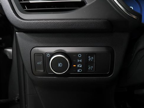 Used 2025 Ford Escape Platinum AWD/4WD image 19