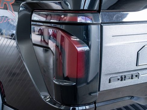 Used 2025 Ford F150 Raptor image 27